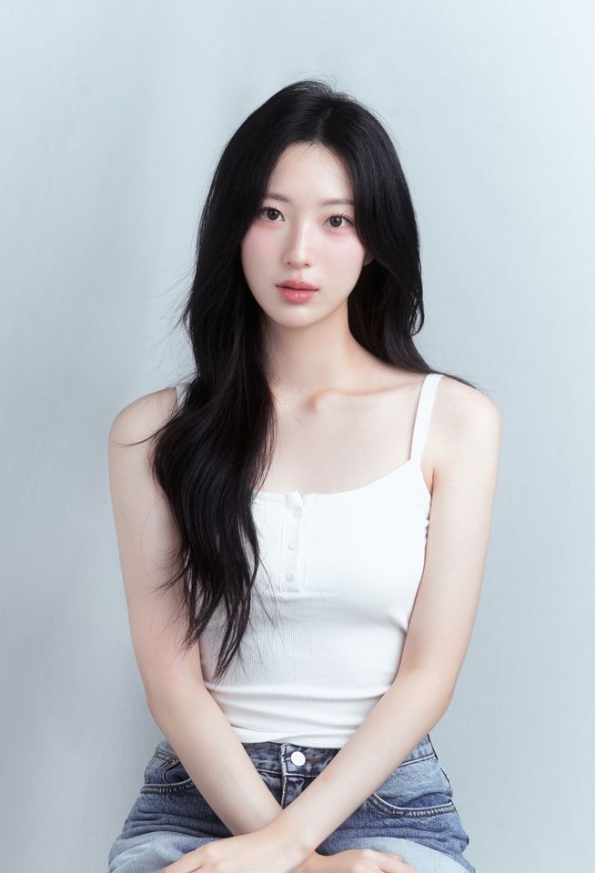 안혜인 썸네일 이미지