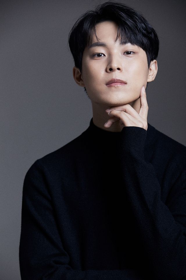 パク・ソンフン サムネイル画像