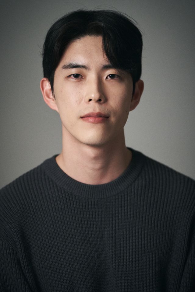 イ・ジョンヒョン サムネイル画像