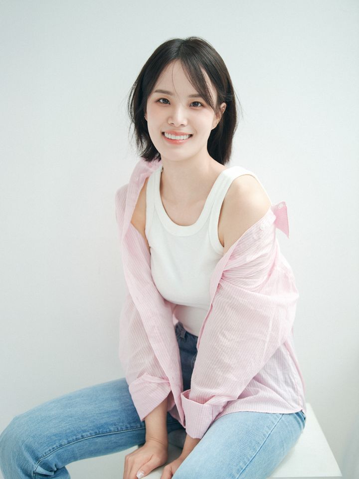 ホン・ユナ サムネイル画像