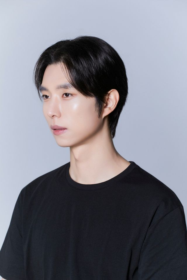 이봉석 Thumbnail image