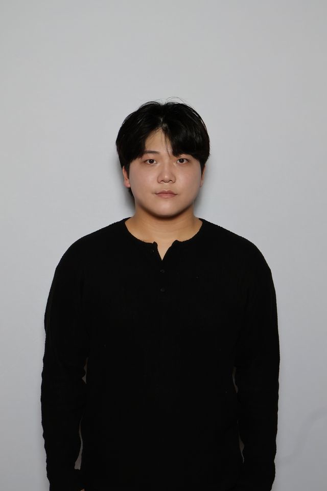 キム・ジェヒョン サムネイル画像