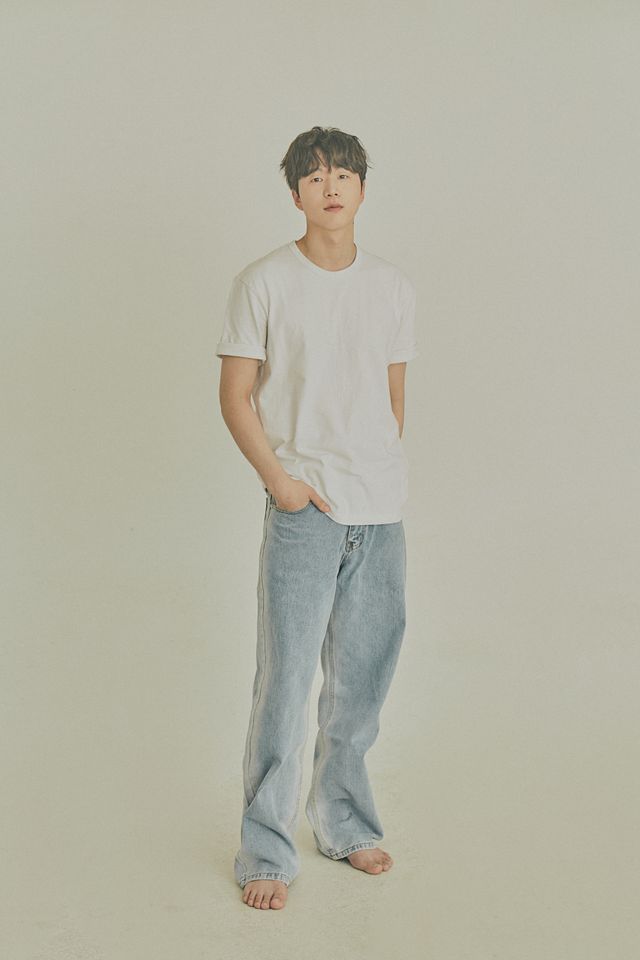 ยุน จี-ยง ภาพขนาดย่อ