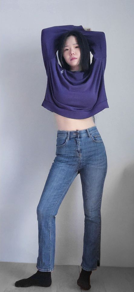 Kim Min-seo Thumbnail image