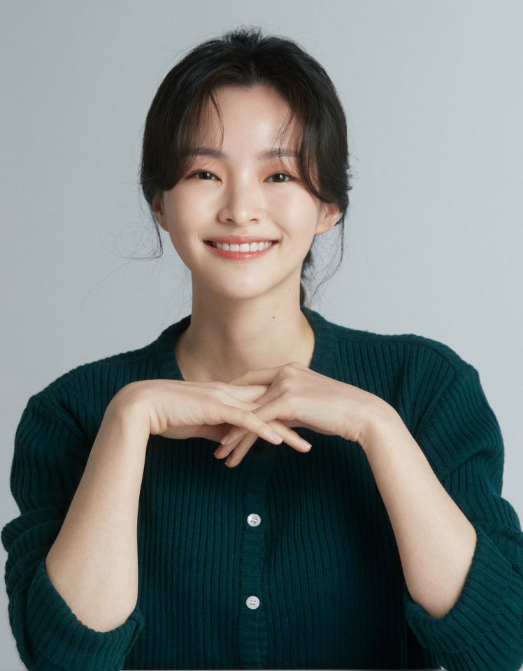 ユ・スビン サムネイル画像