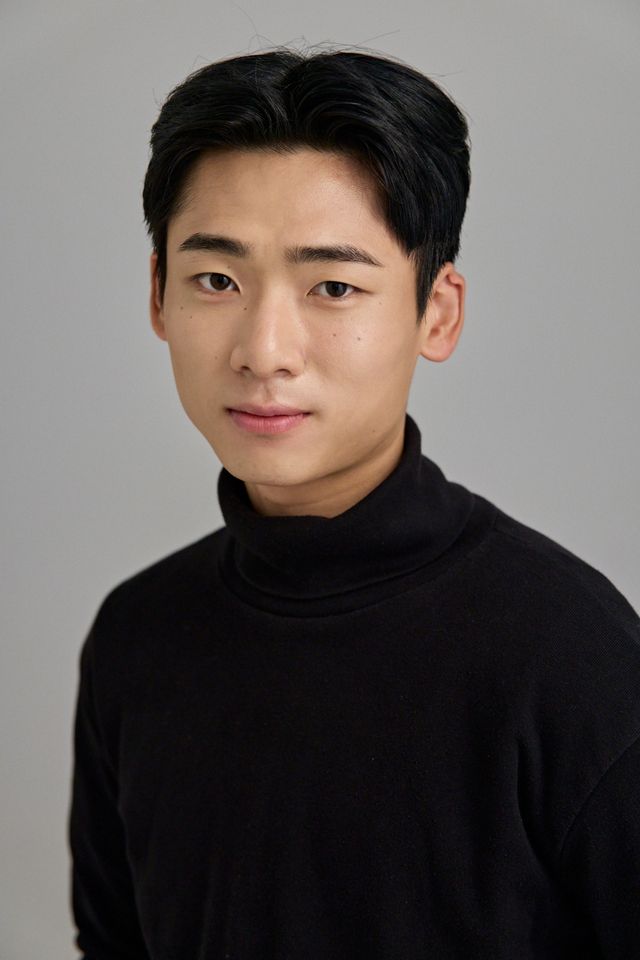 황인한 ภาพขนาดย่อ