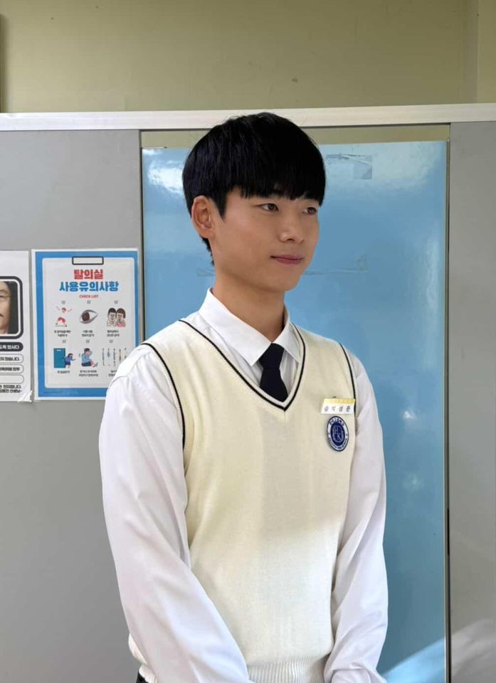 황인한 ภาพขนาดย่อ