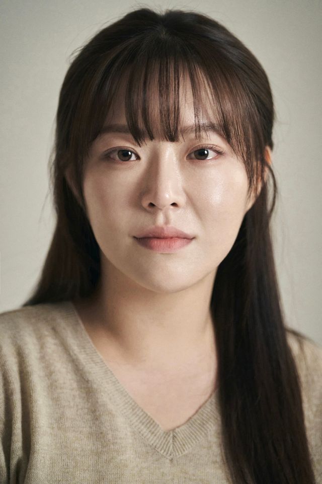 신진아 썸네일 이미지