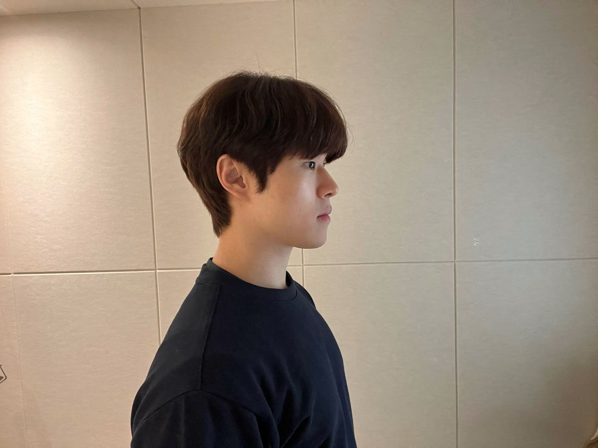 한지완 サムネイル画像