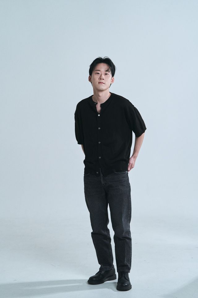 イ・ドンフン サムネイル画像