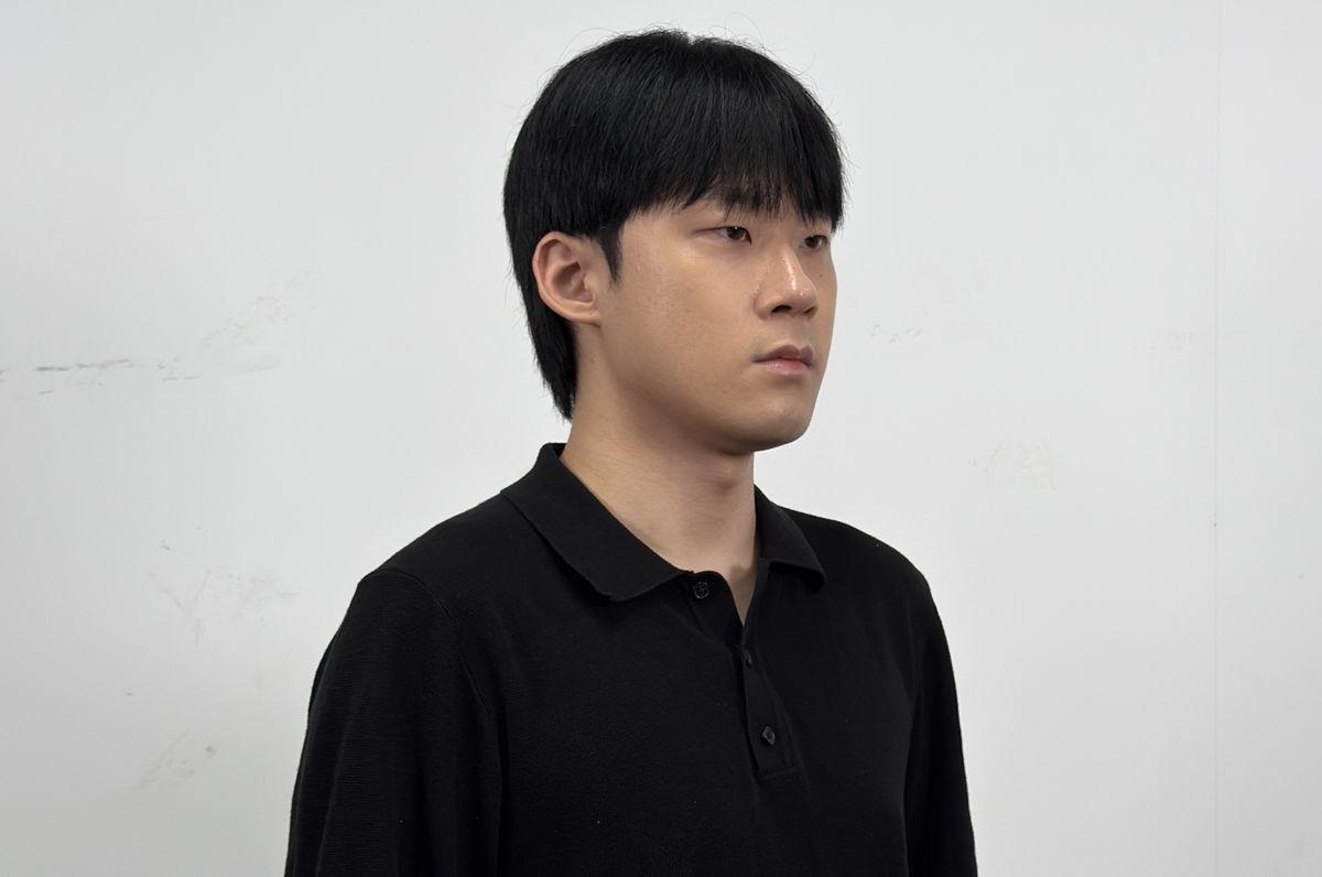 イ・ドンフン サムネイル画像