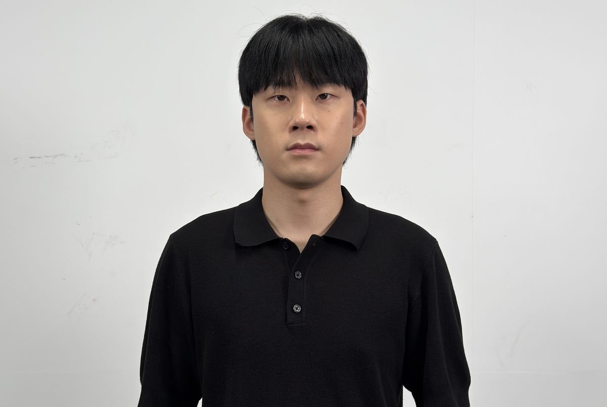 イ・ドンフン サムネイル画像