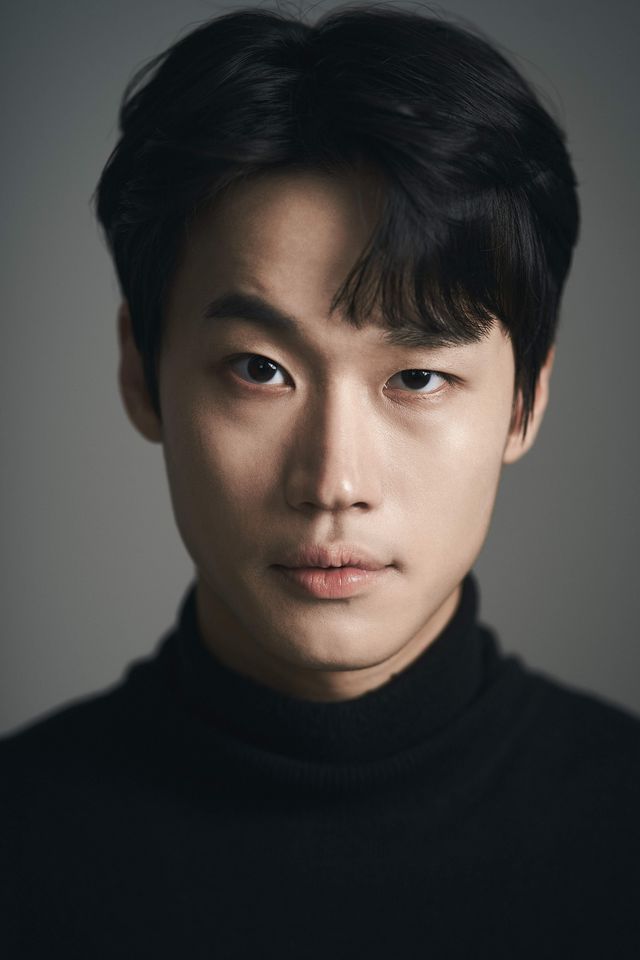 이우혁 ภาพขนาดย่อ