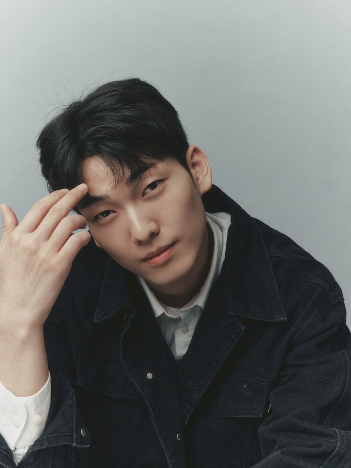 キム・ユビン サムネイル画像