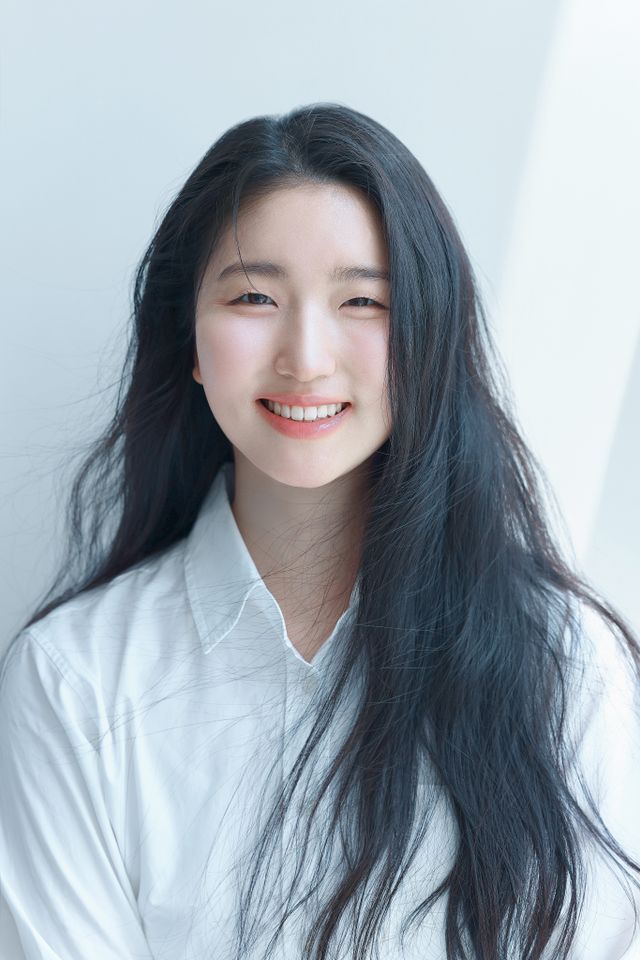 정혜윤 썸네일 이미지