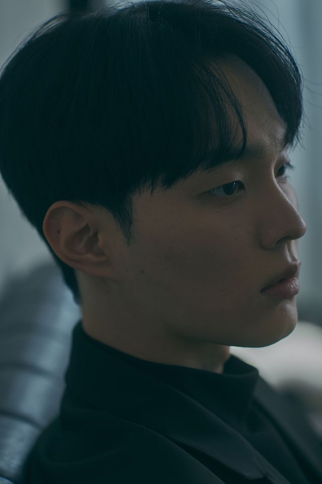 Kim Dong-gyun Ảnh thu nhỏ