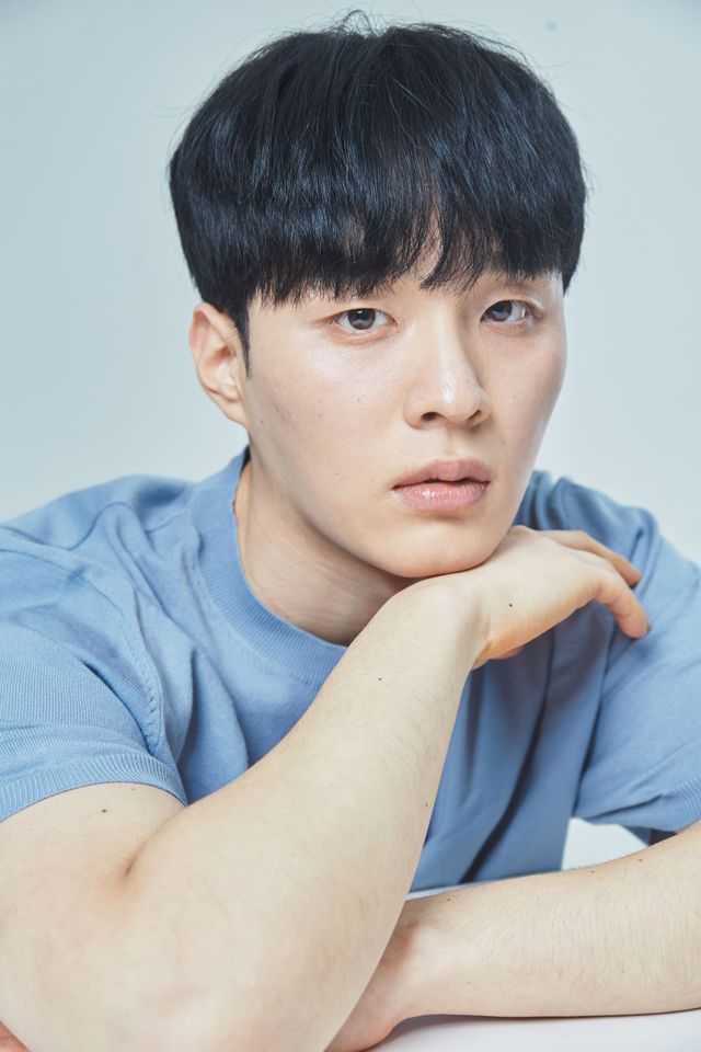 Kim Dong-gyun Ảnh thu nhỏ