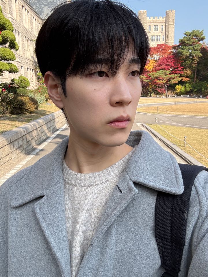 ユ ハソン サムネイル画像