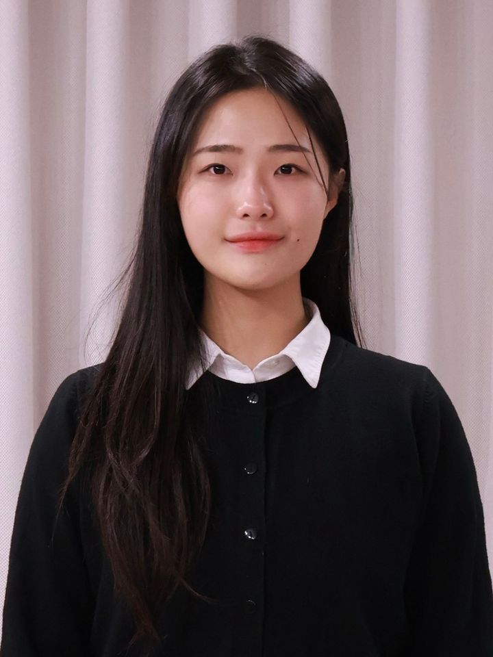 Kim Min-ji Ảnh thu nhỏ