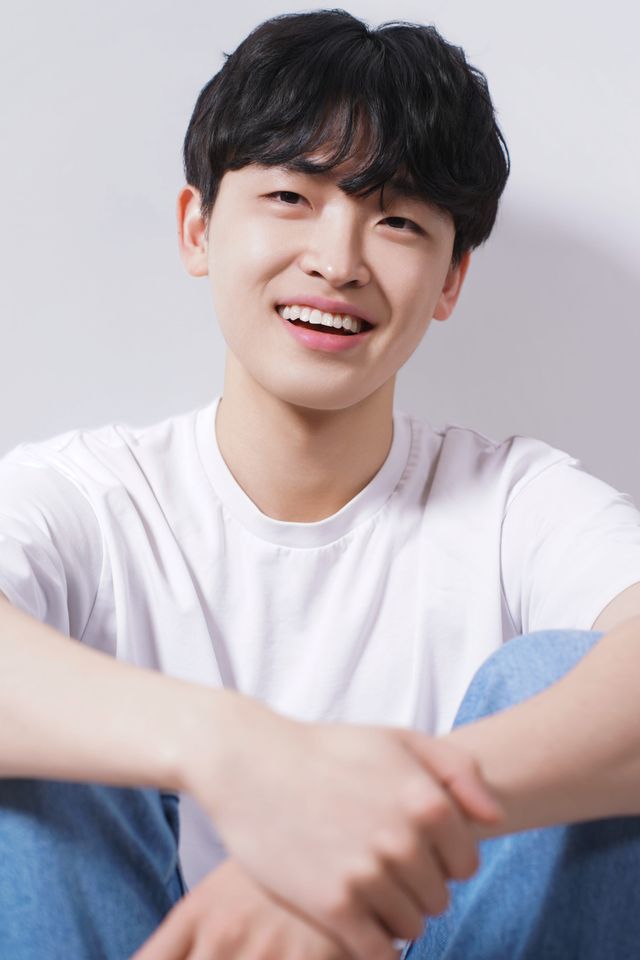 イ・ジェビン サムネイル画像