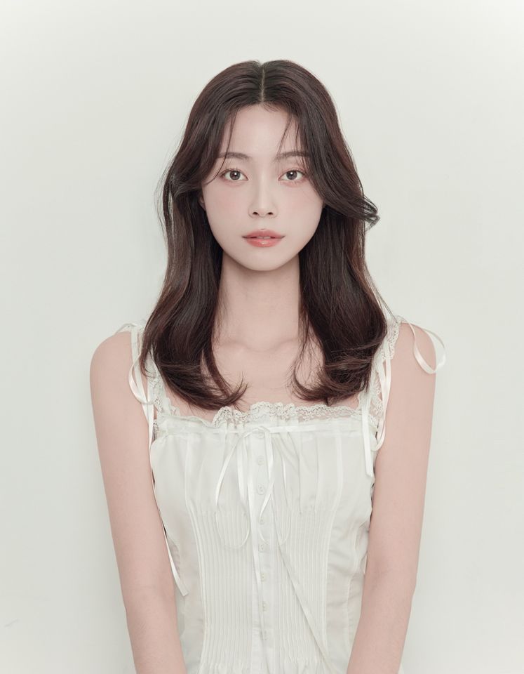 Kim Su-in Ảnh thu nhỏ