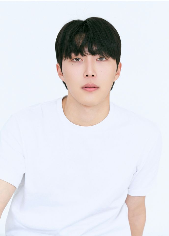 ベ・ドヒョン サムネイル画像