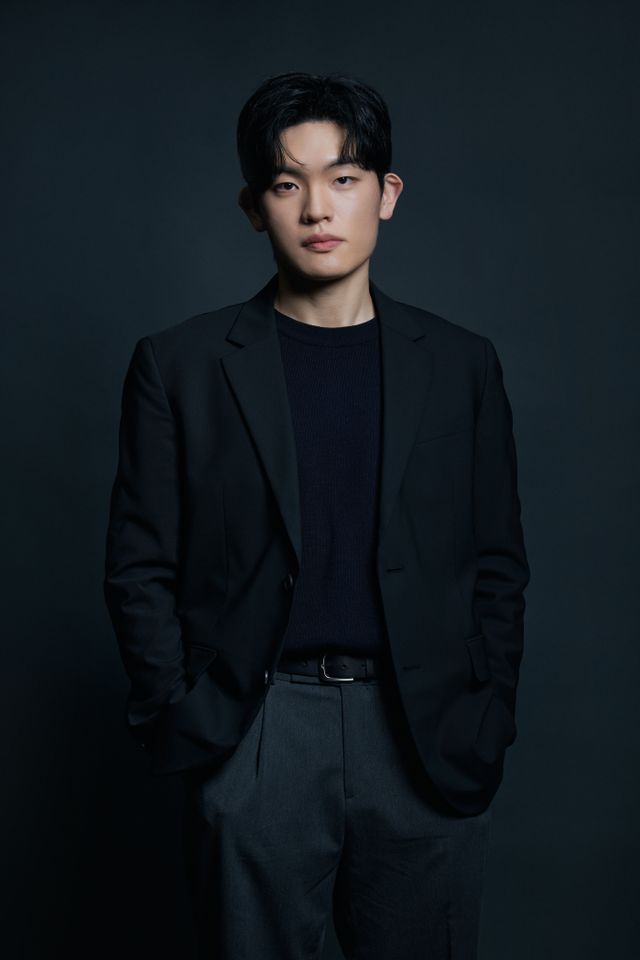 홍동엽 썸네일 이미지