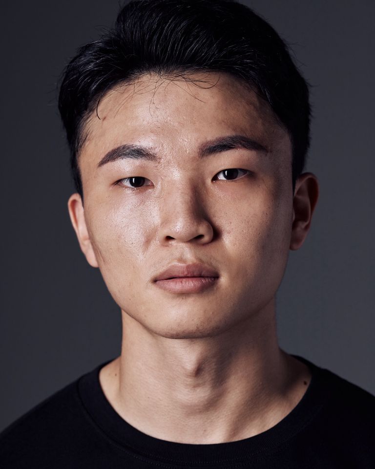 クォン・ジョンヒョン サムネイル画像