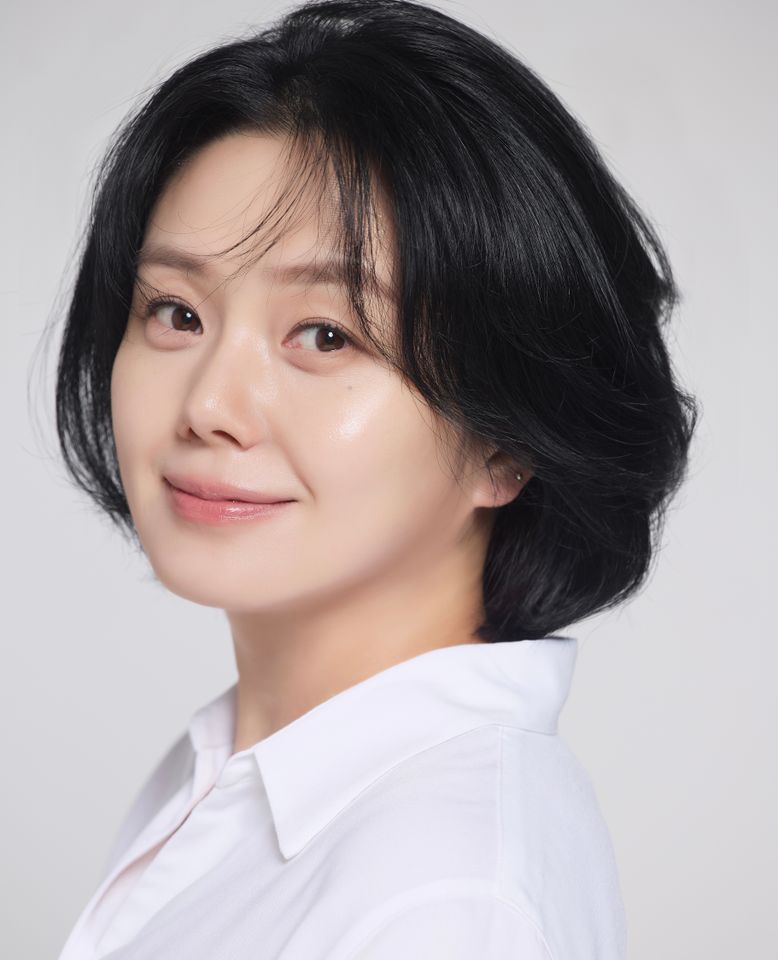 イ・ハリ サムネイル画像