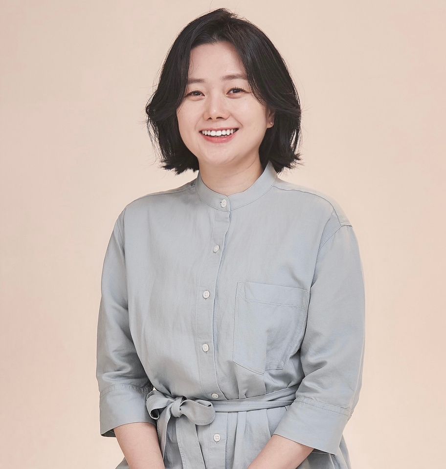 イ・ハリ サムネイル画像