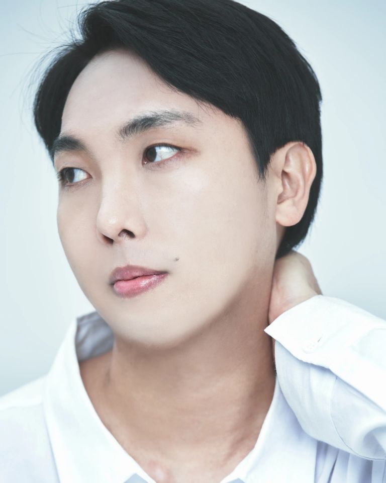 윤용현 サムネイル画像