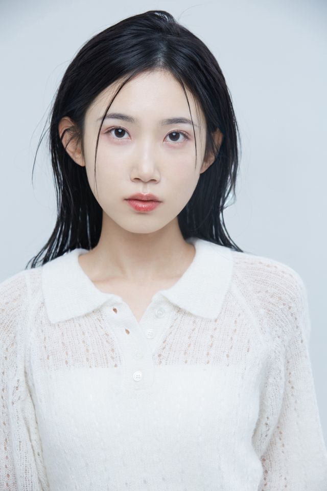 김봄 썸네일 이미지