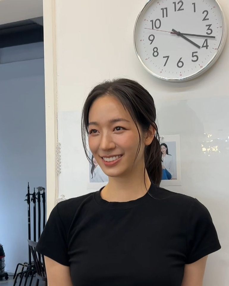 김새윤 ภาพขนาดย่อ