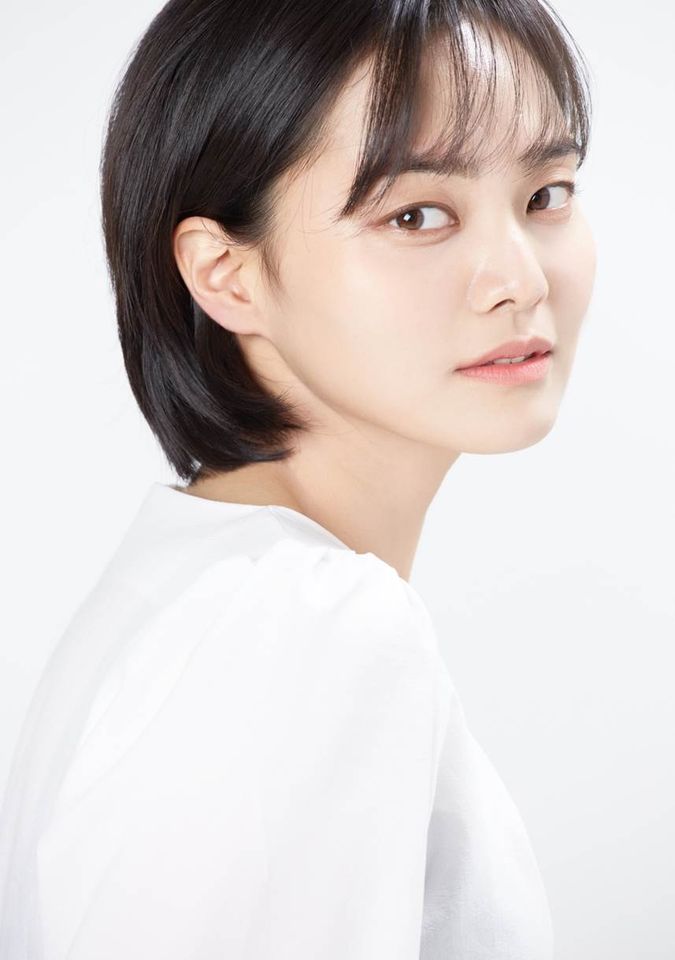 신소희 Thumbnail image