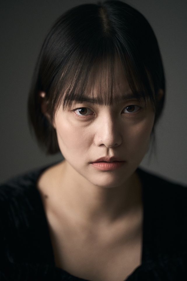 신소희 Thumbnail image