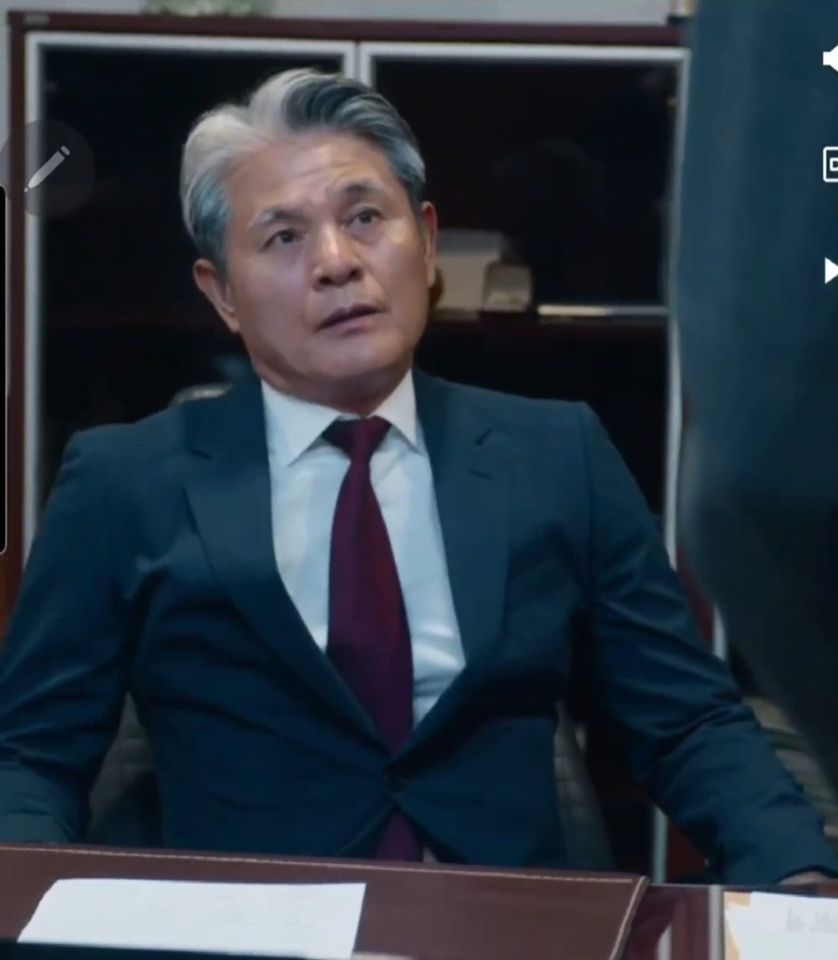 이중현 サムネイル画像