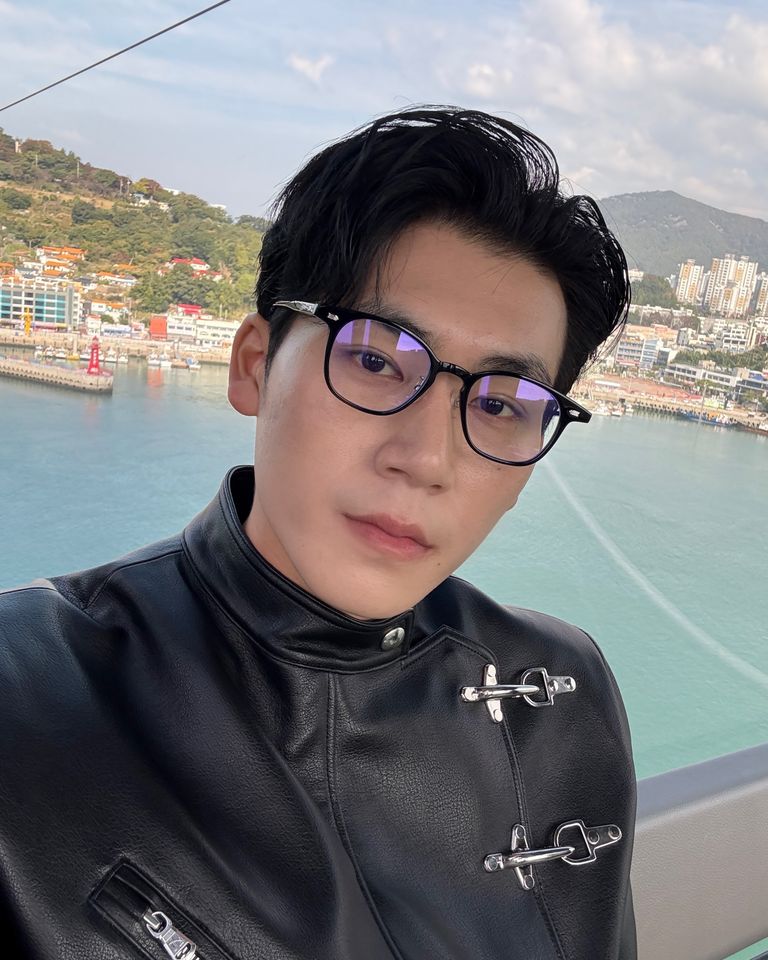 Park Jun-yi Ảnh thu nhỏ