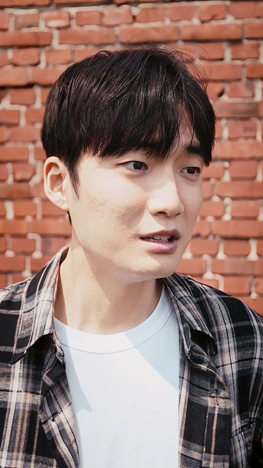 김지우 サムネイル画像