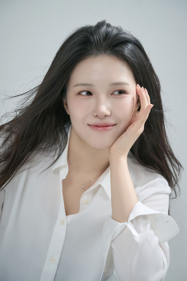 ยุน อียัน ภาพขนาดย่อ