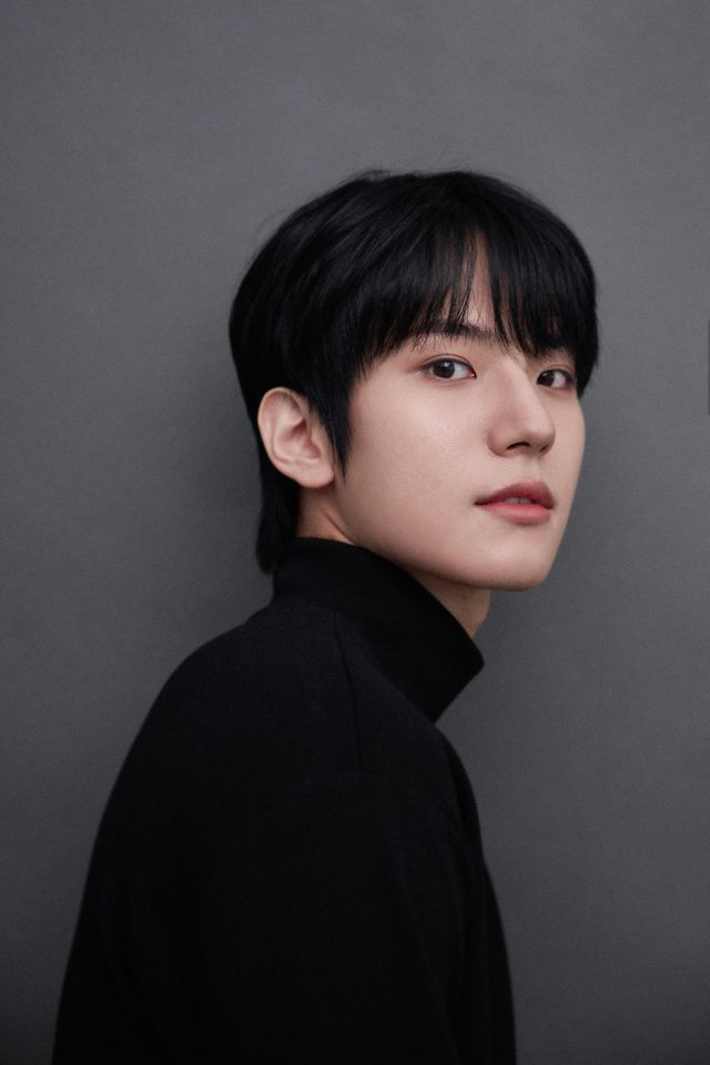 Jung Si-wan Thumbnail image
