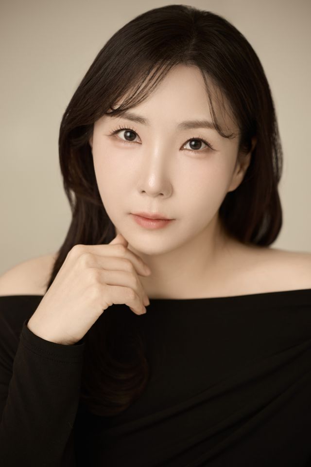 Uyeon-a Thumbnail image