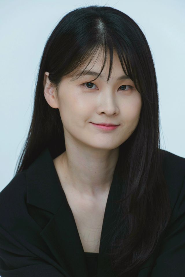 Won Taekyung Thumbnail image