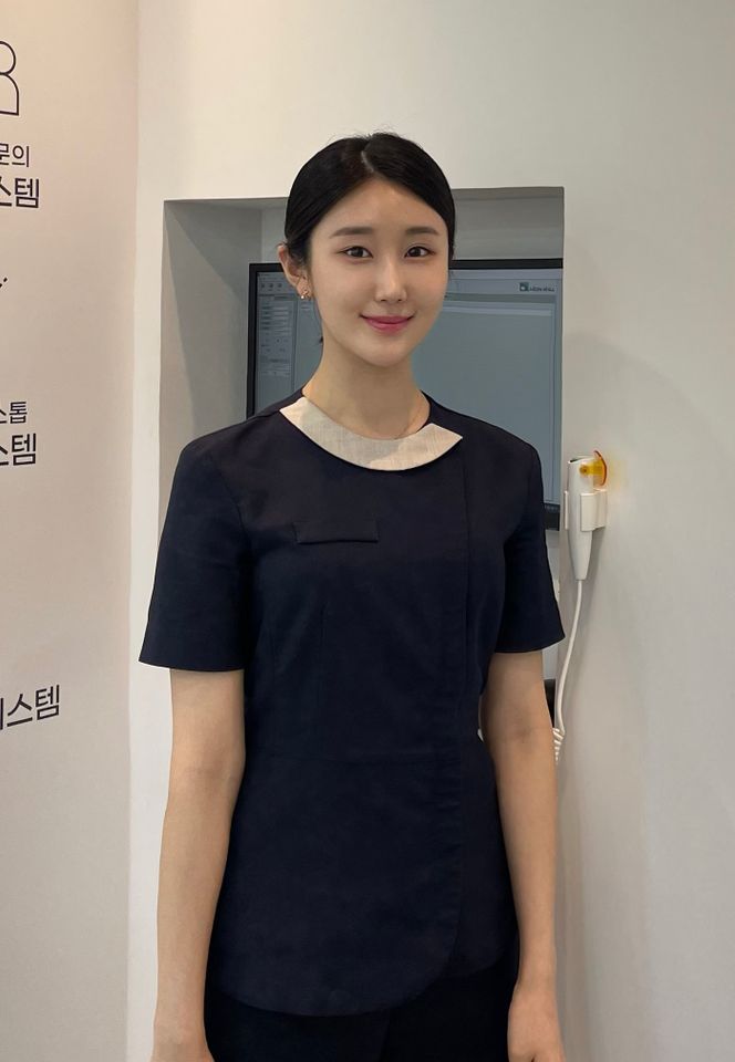 キム・ガウン サムネイル画像