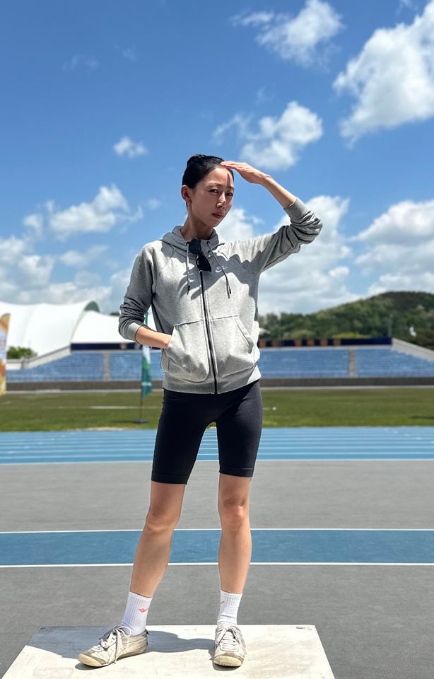 김은이 썸네일 이미지