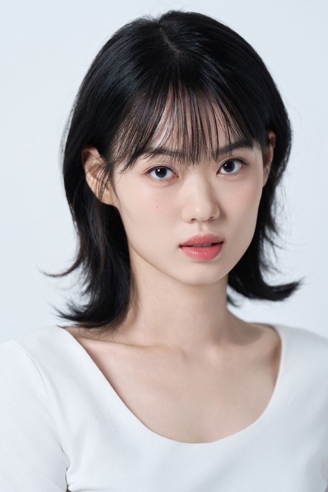 Lee Kyung-min Thumbnail image