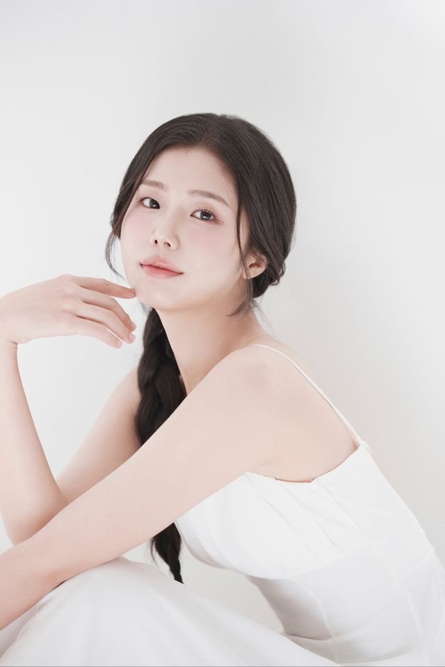 Kim Ye-eun Thumbnail image