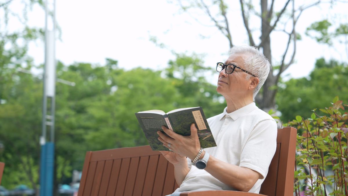 ホン・ジョンス サムネイル画像