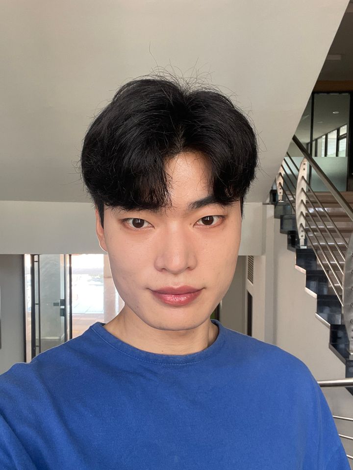 チョン・ヨンホン サムネイル画像