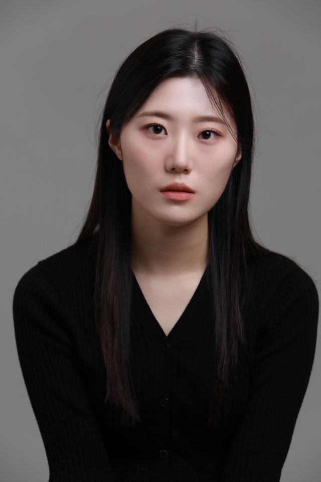 Kim Min-young Thumbnail image