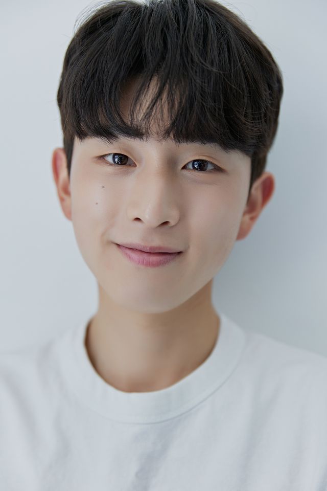 Yoo Si-ha Thumbnail image